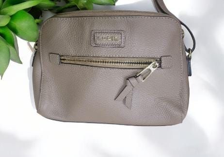 RF368 - Lodis Ash Leather Adjustable Crossbody Bag.