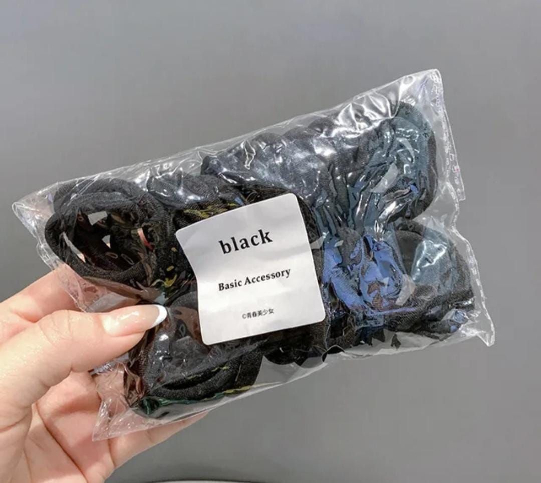 RF368 - 50 Pcs/Pack Jet Black Elastic Hair Ties, Elastic Seamless Hair Tie for Women and Girls Daily Wear.