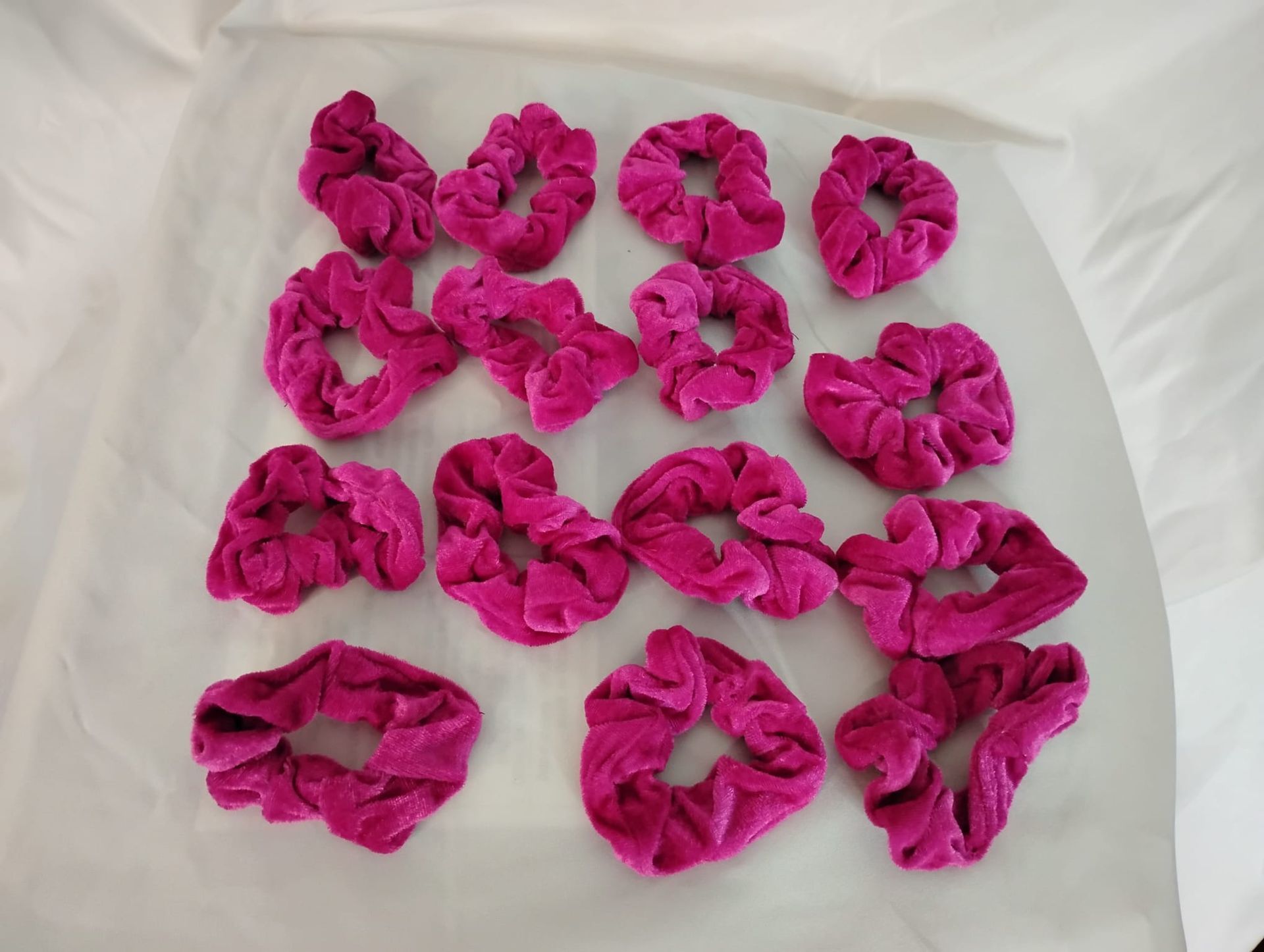 RF368 -6  Rose Pink Velvet Scrunchie.