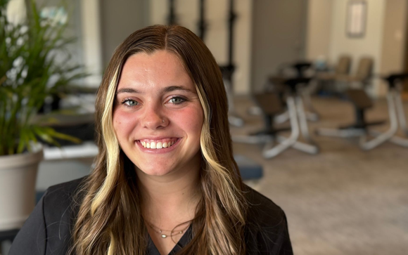 photo of trinity chiropractic receptionist