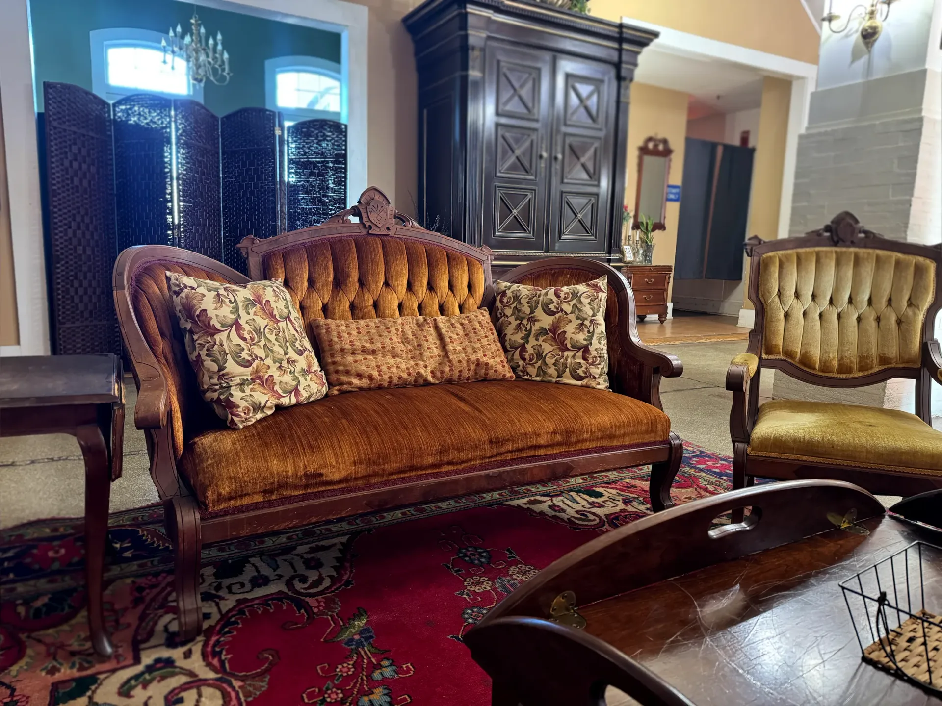 Photo of Belmont Inn (formerly Eureka Hotel)