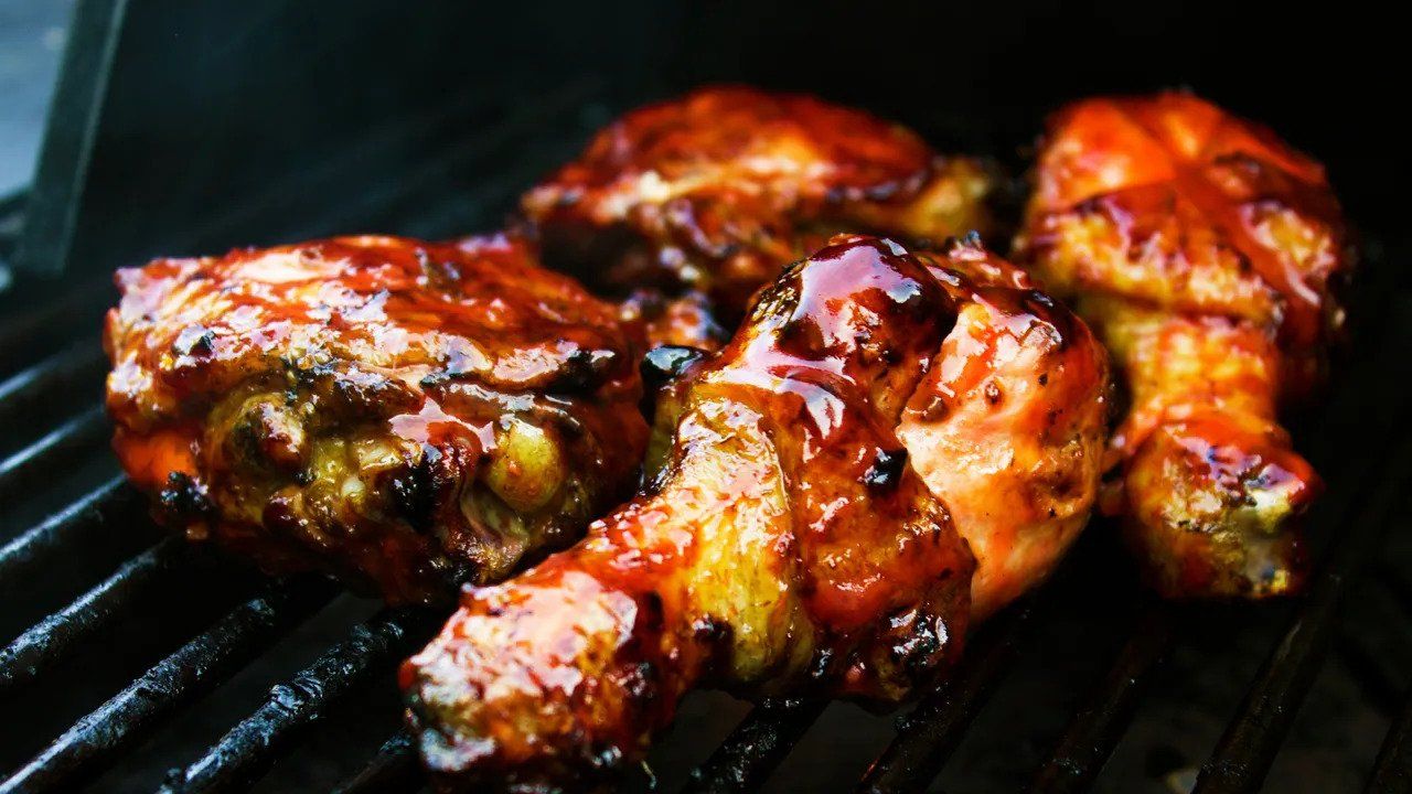 grilled chicken with spicy sauce