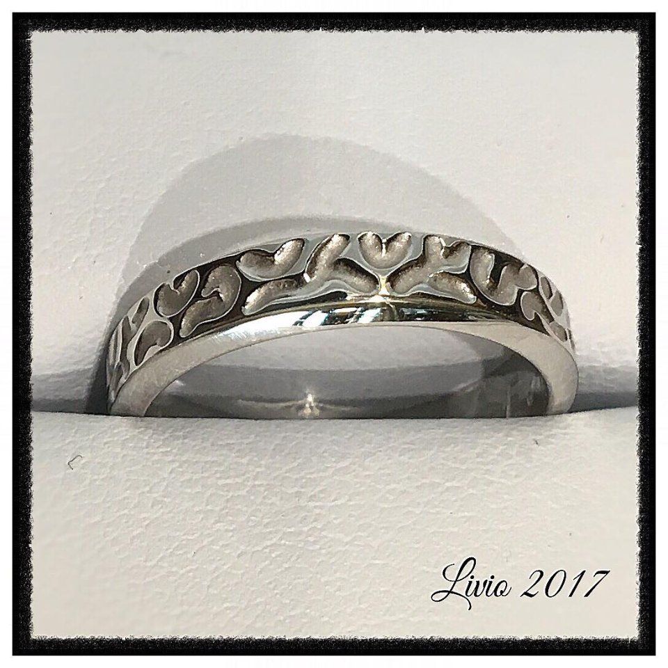 Anello decorato