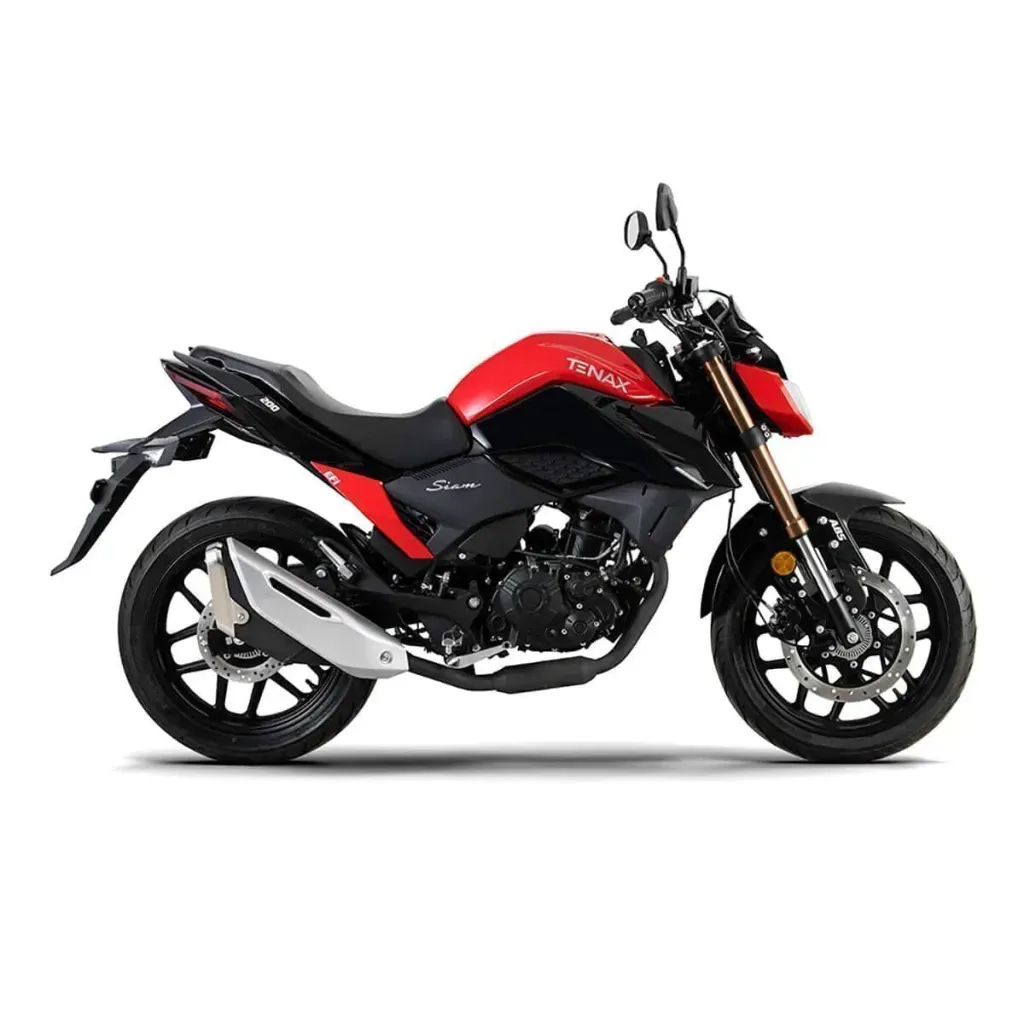 Motocicleta deportiva roja y negra sobre un fondo blanco.