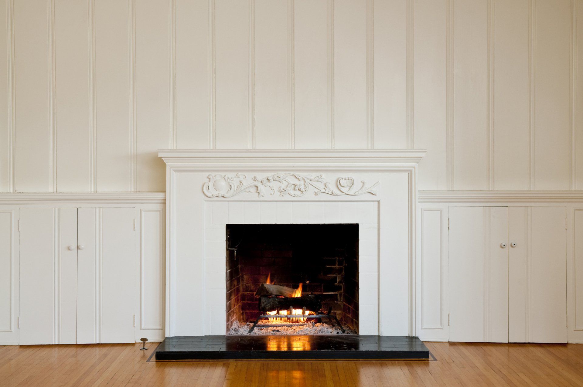 Living room with fireplace | Lavington, NSW | John Stokes Painting Contractor