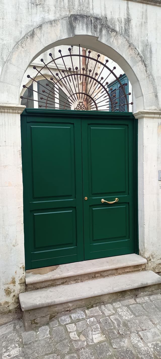 portone in legno
