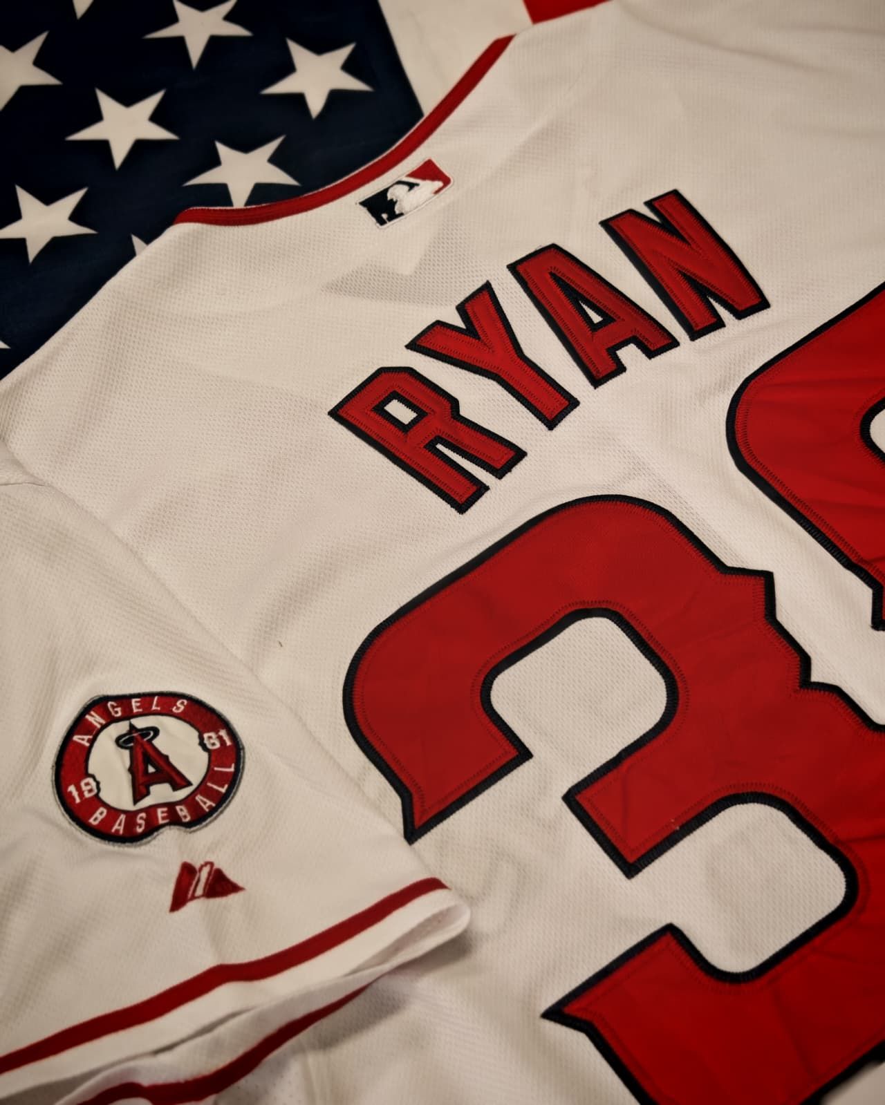 Maglia bianca degli Alabama Crimson Tide con il nome Ryan e il numero 3