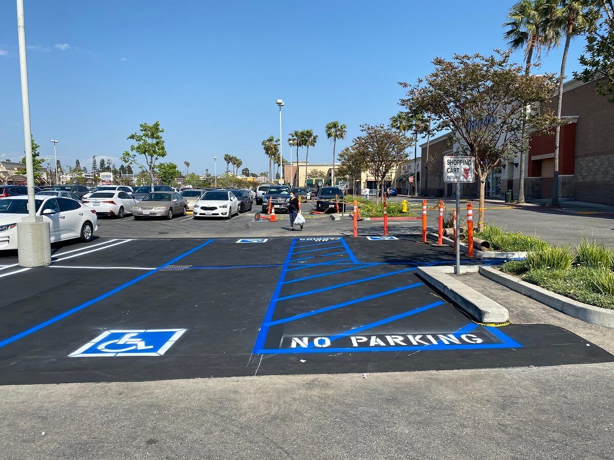 asphalt parking lot maintenance