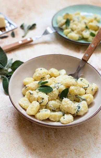 Gnocchi ricotta e salvia