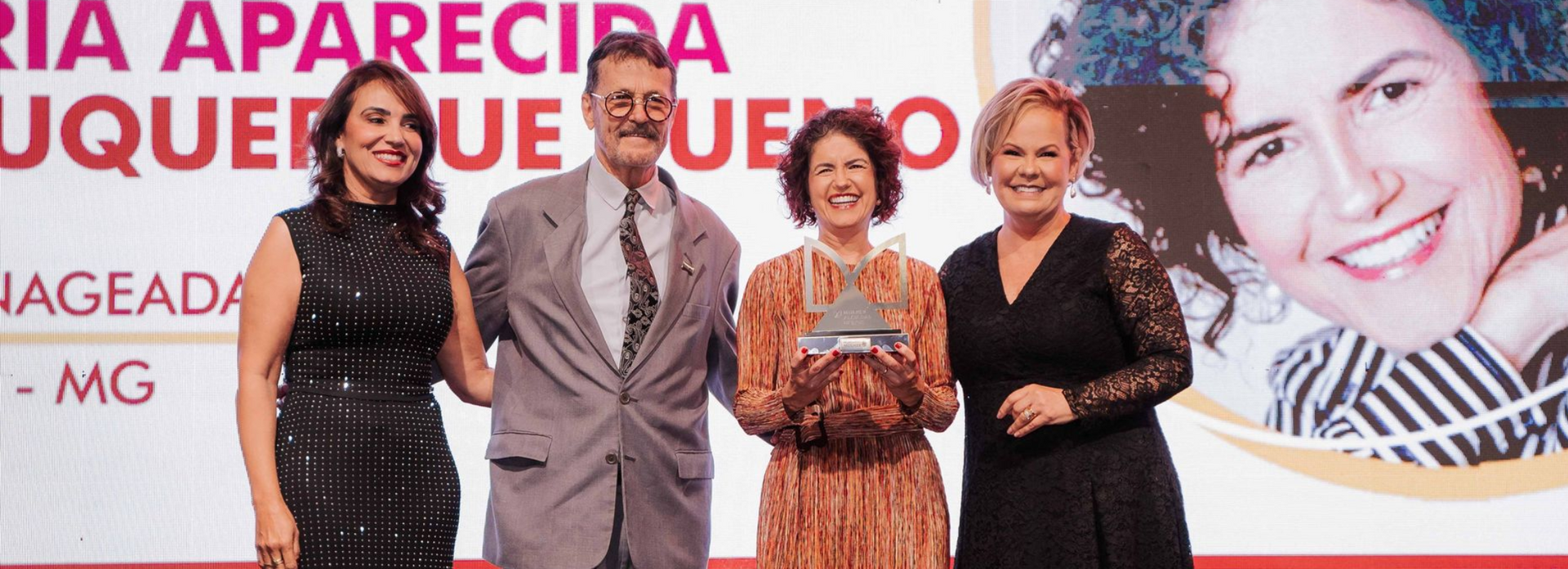 Empreendedora de Itabira é homenageada na premiação Mulheres Além das Gerais 2026