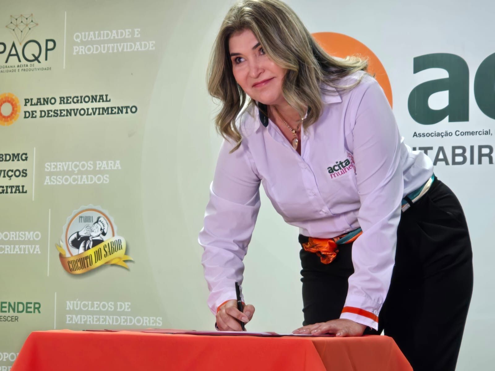Maria Lúcia Cunha Silva