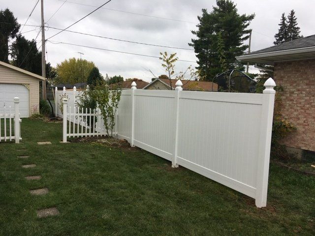 Vinyl Fencing in Springfield, OH