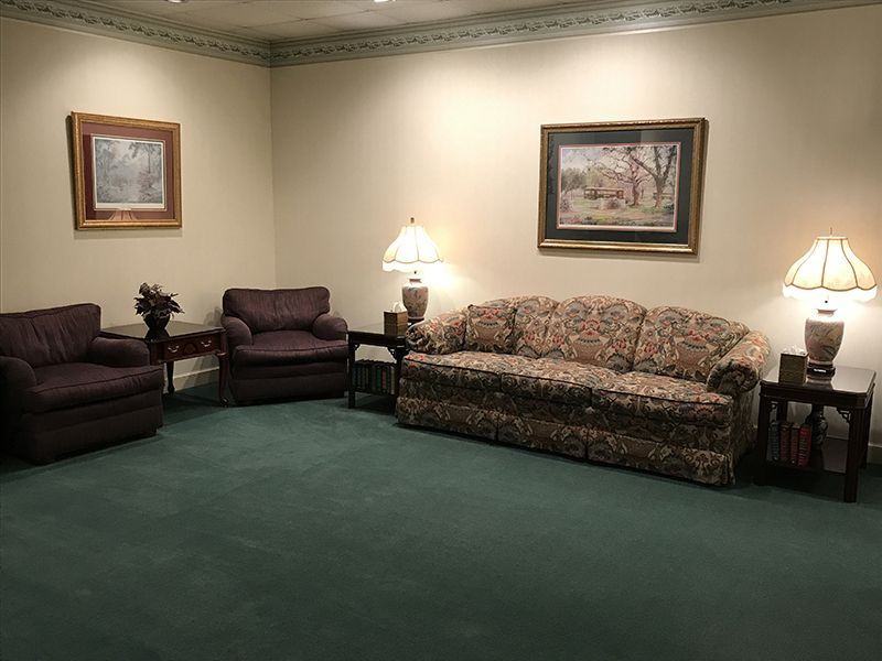 baker-funeral-home-waiting-area
