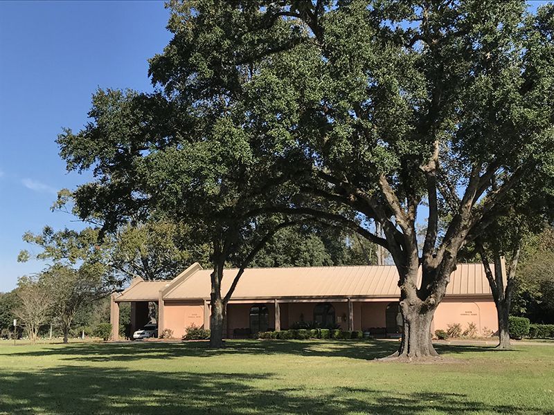 front-view-of-baker-funeral-home