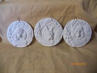 3 dog ornaments in set 2