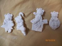 4 bear ornaments in set 34