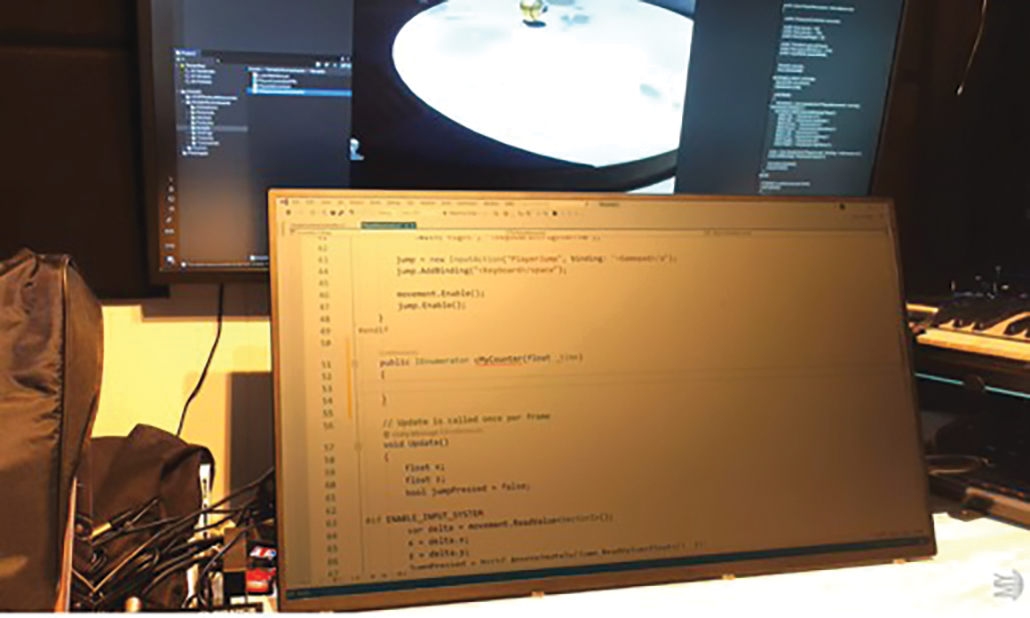 RLCD monitor used indoors with artificial light