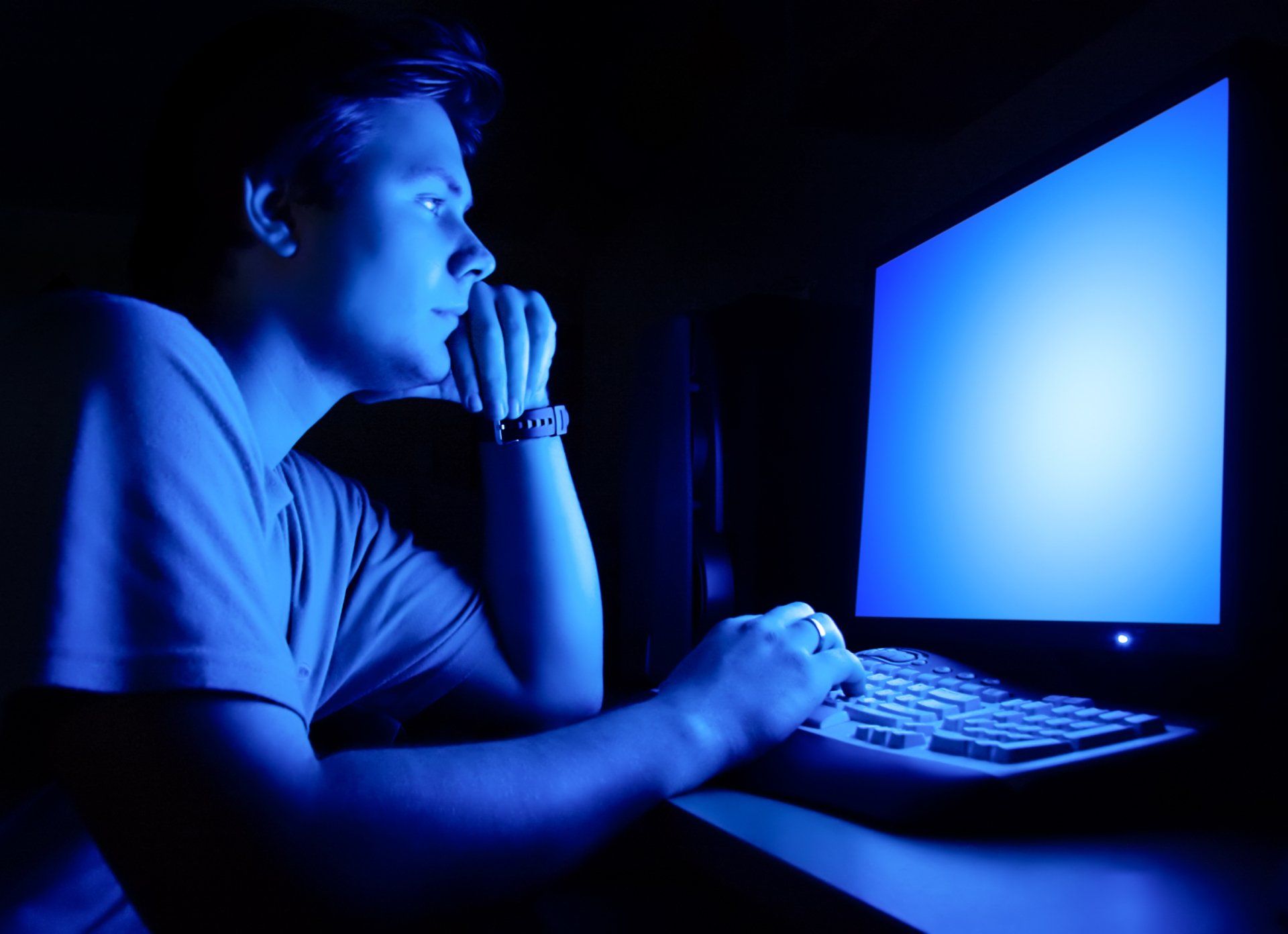 Low blue light feature