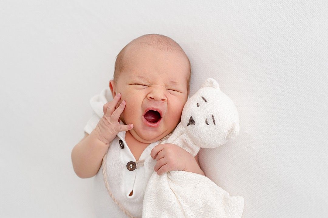 safe-newborn-photography-session-dublin.jpg