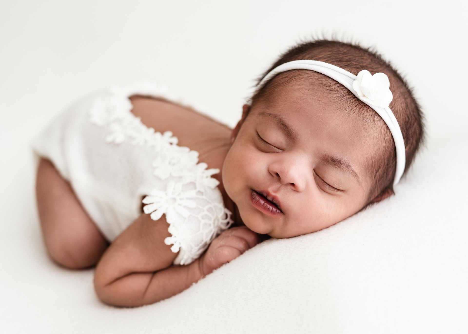 Newborn baby photo | Dublin Newborn Photography by Linda Clarke