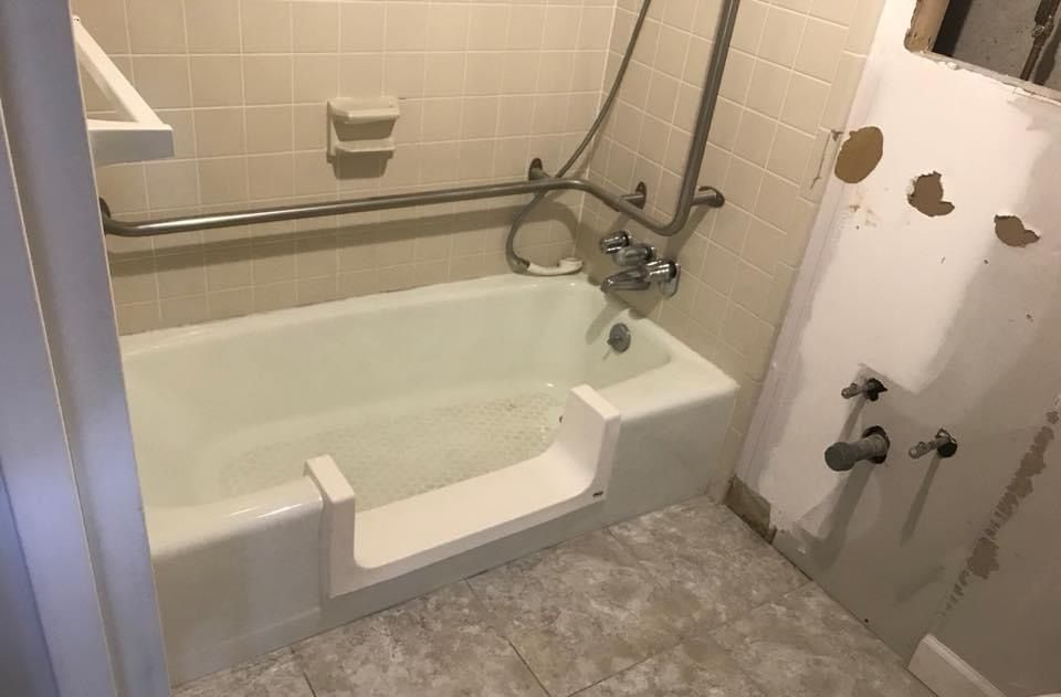 After Bathtub Conversions — Kernersville, NC — RENEW-It Master
