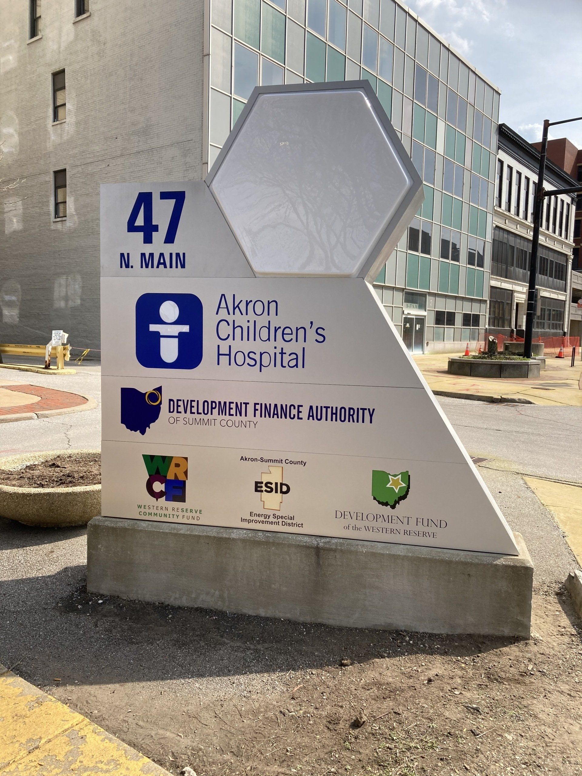 hospital monument