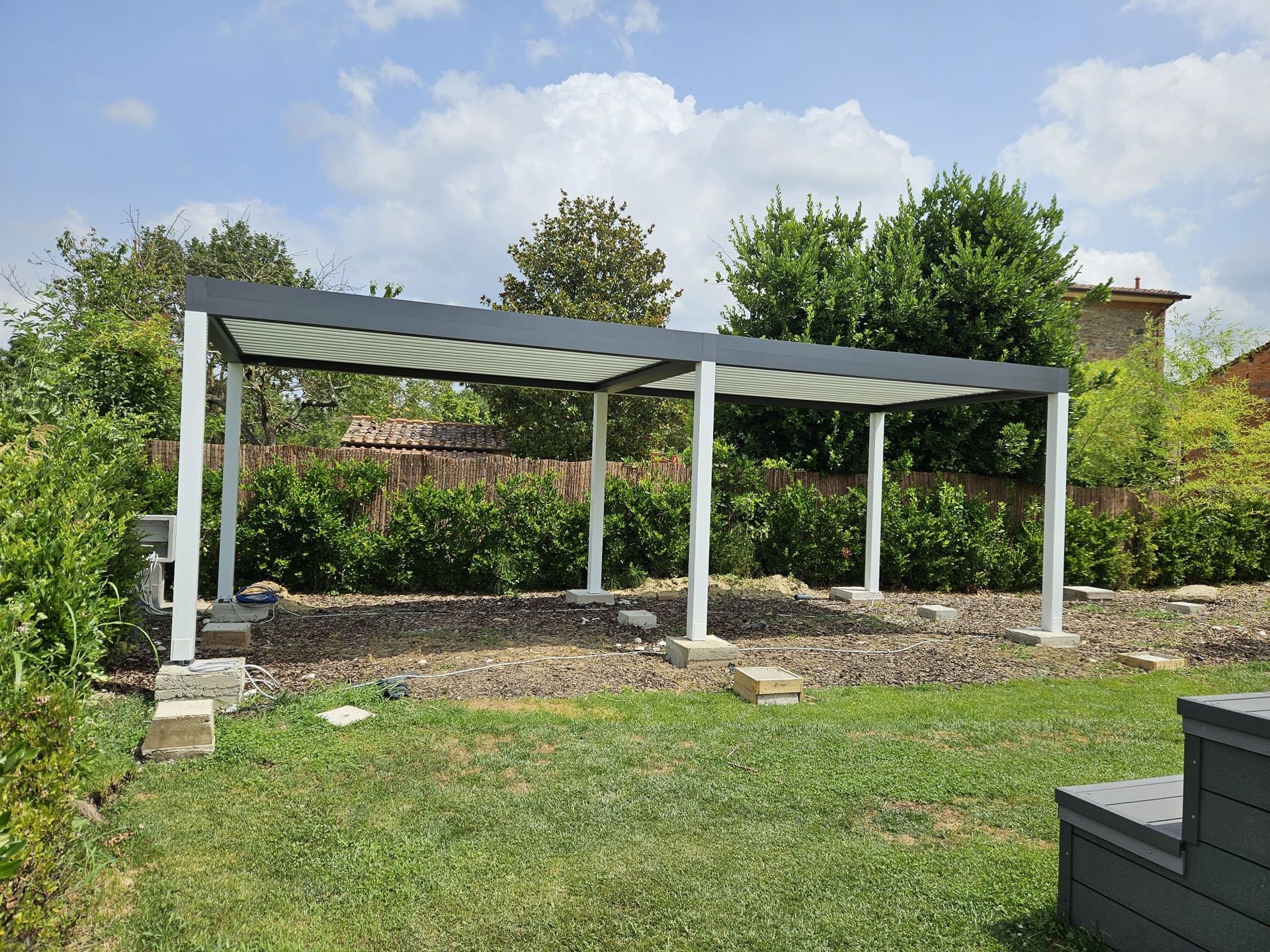 pergola bioclimatica innocenti finiture 16