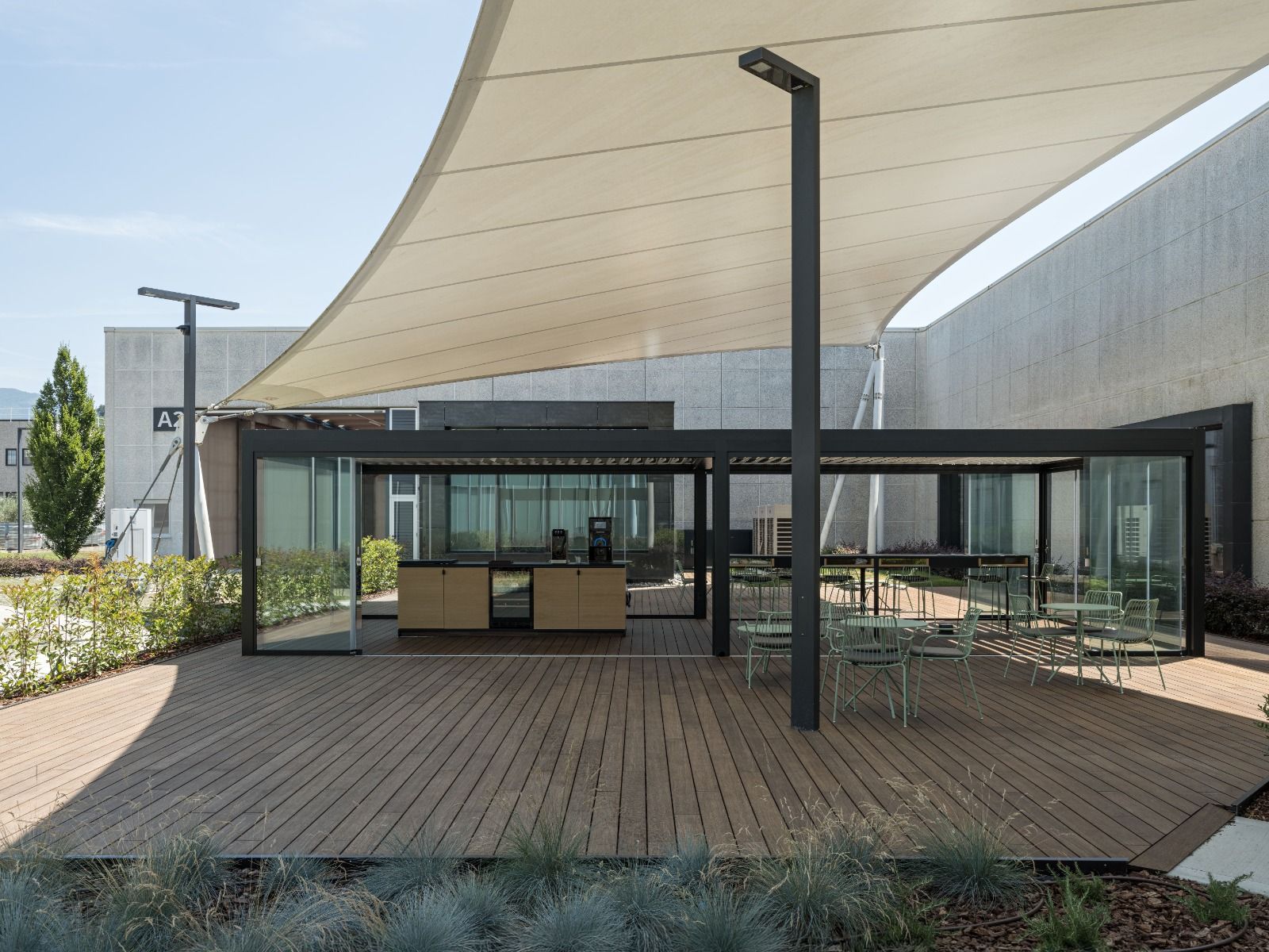pergola bioclimatica innocenti finiture 5