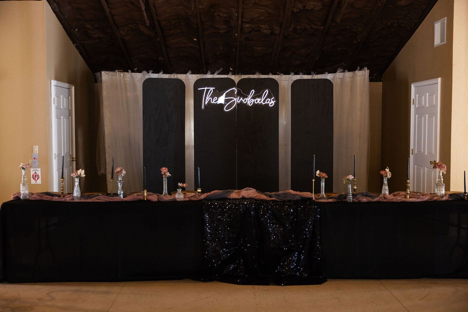 Head Table