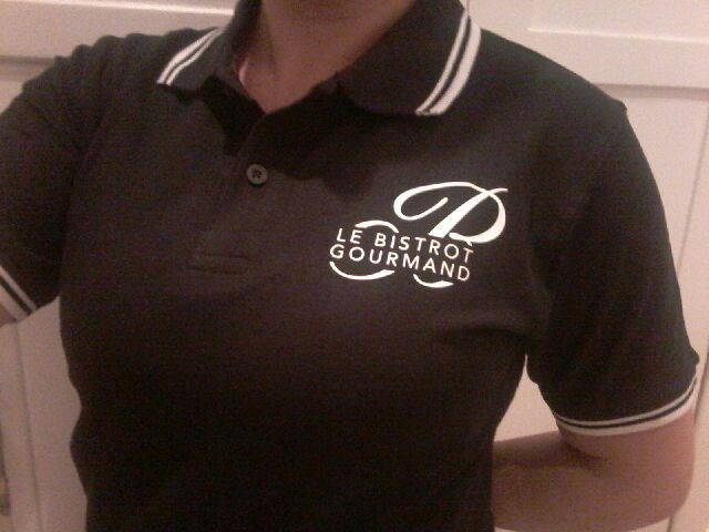 Polo noir avec logo 