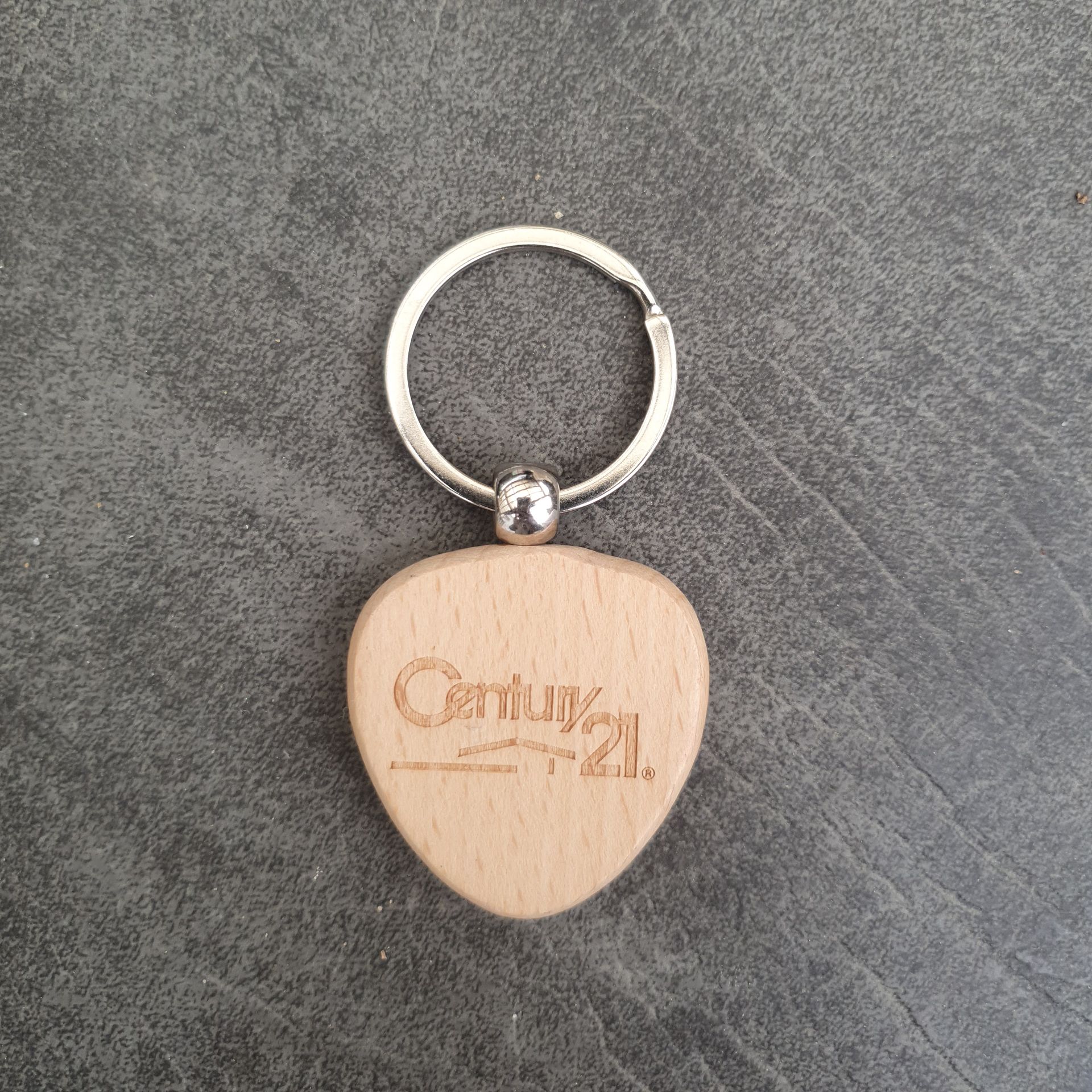Porte-clés en bois avec logo 