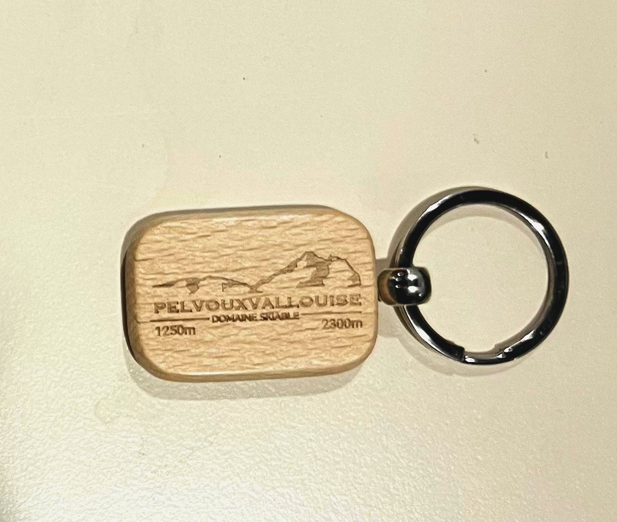 Porte-clés en bois avec graphisme 