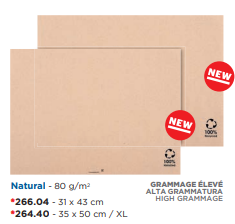 Deux feuilles rectangulaires de papier naturel. Texte : « Naturel - 80 g/m² » avec les tailles, les autocollants « NOUVEAU » et le symbole de recyclage.