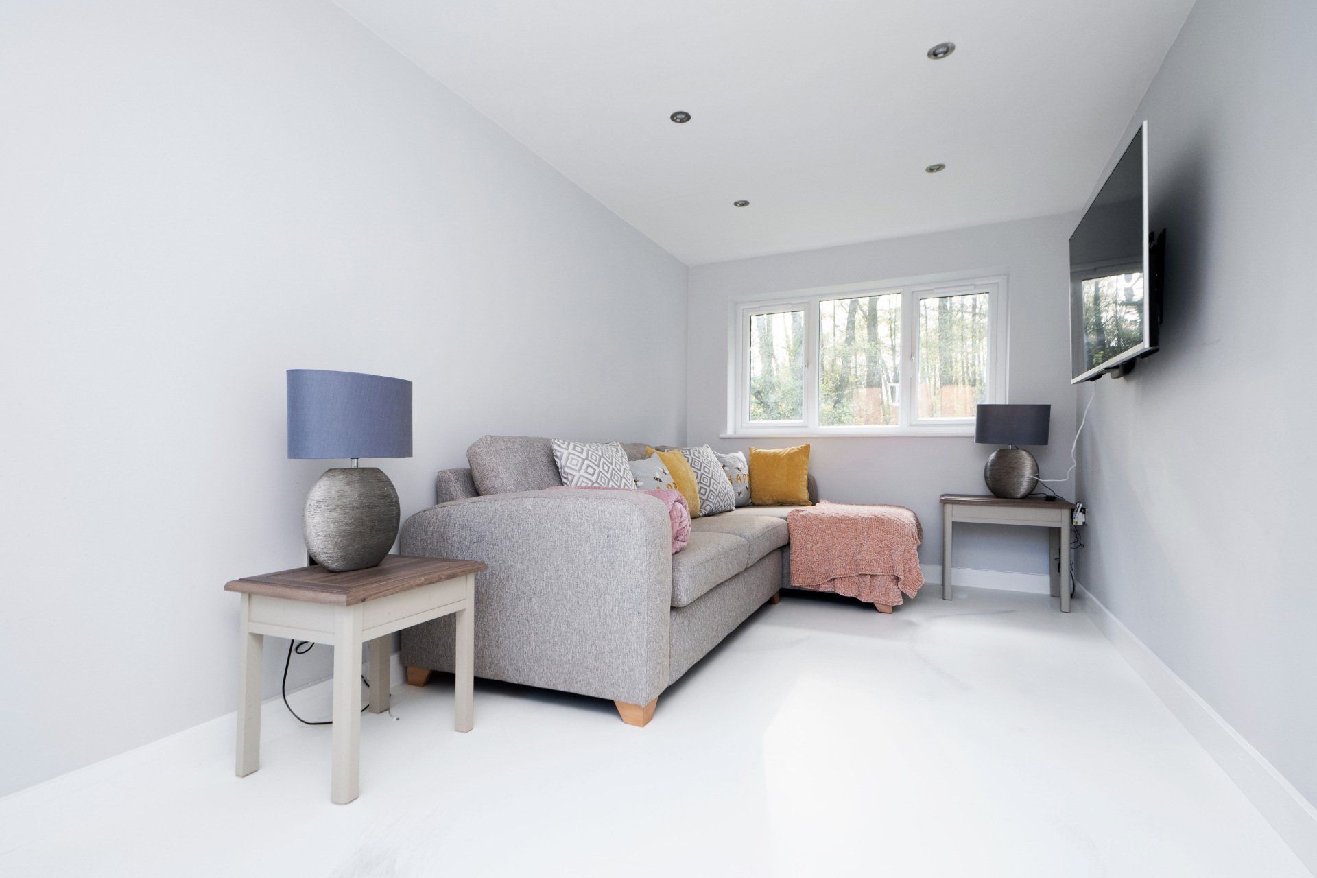 lounge resin flooring