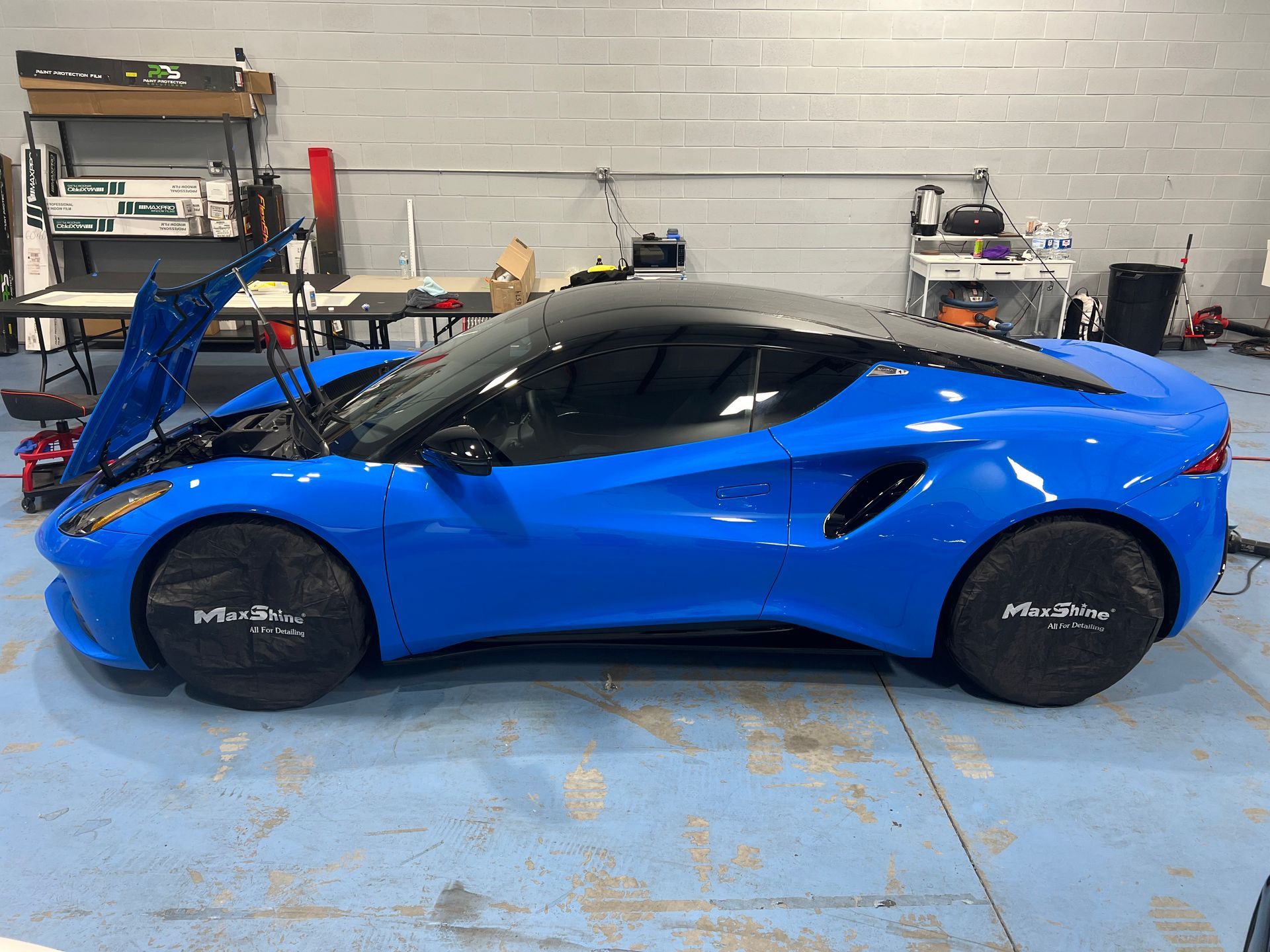 Vinyl Wrap on car