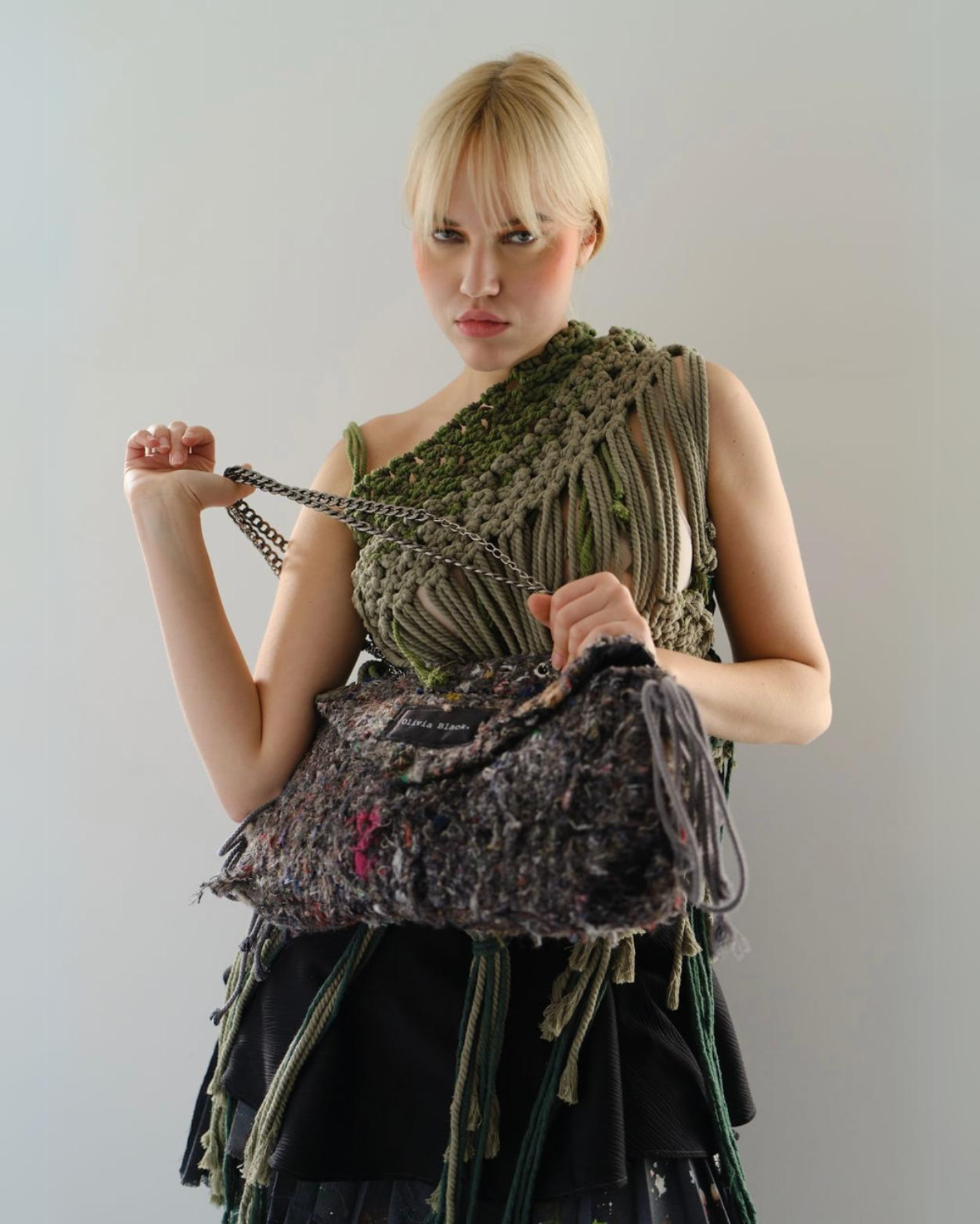 CHAINED Envelope Bag