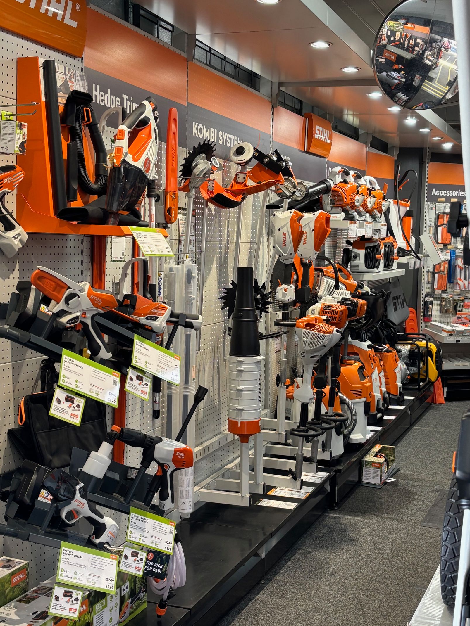 Razorback Machine Outdoor Power Equipment Sales l Exeter, TAS