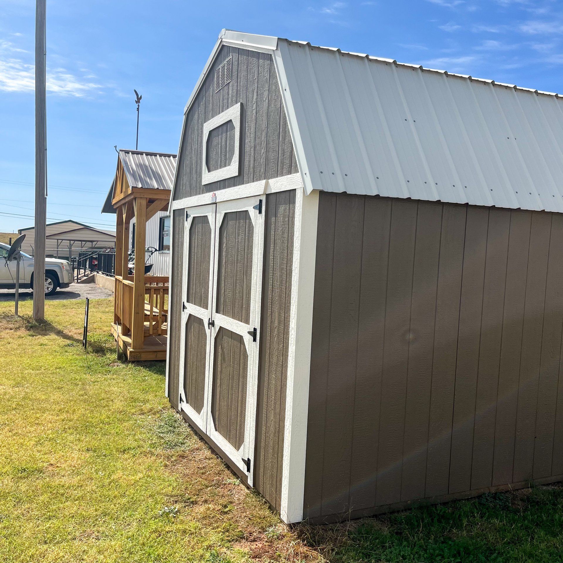 10x16 Lofted Barn Right Side