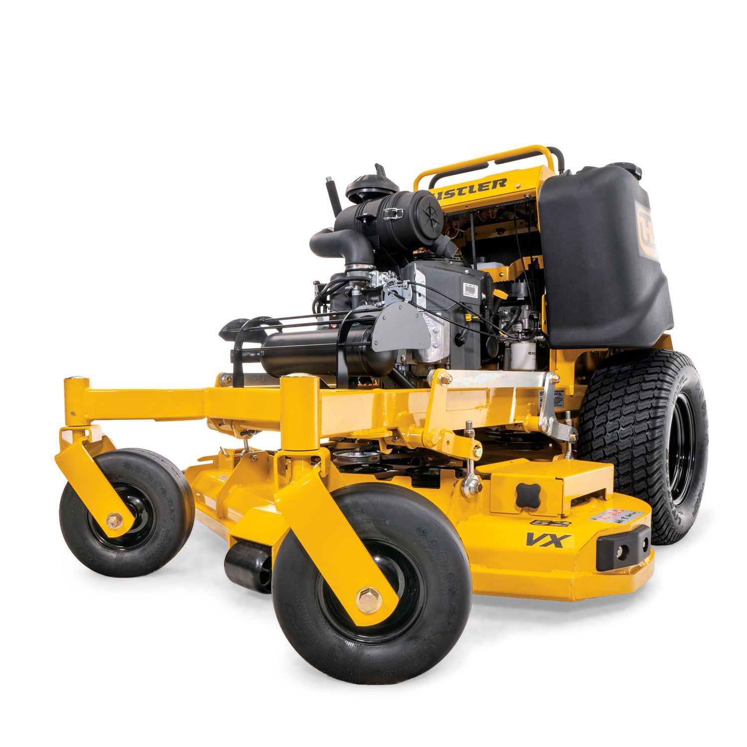 Una cortadora de césped amarilla con motor John Deere sobre un fondo blanco.