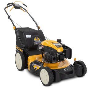 Un cortacésped cadete Cub amarillo y negro sobre un fondo blanco.