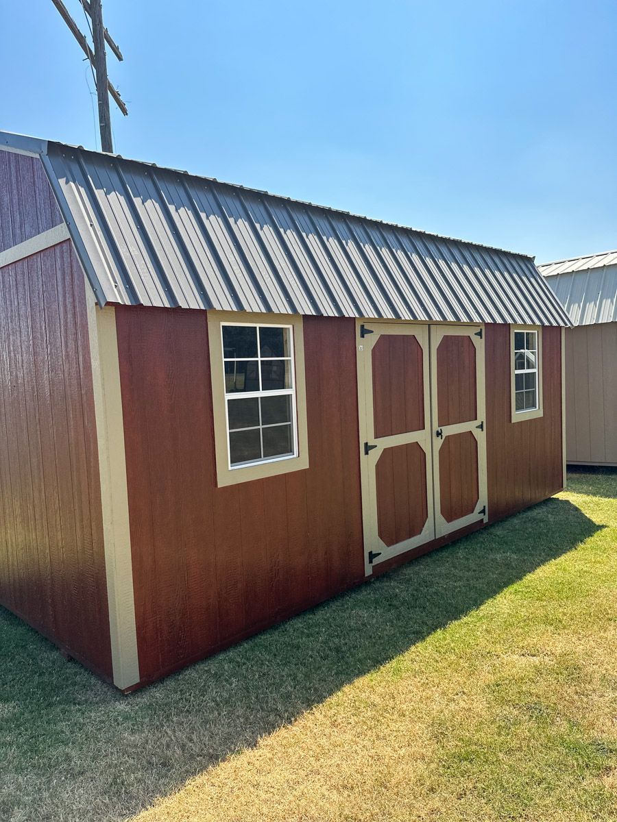 Derksen 10x20 SIDE LOFTED BARN