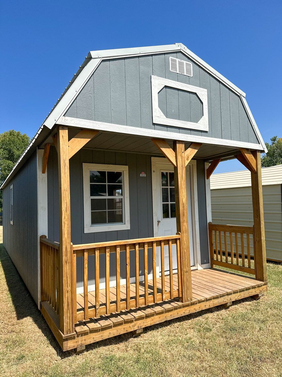 Used Derksen 12x32 Lofted Barn Cabin