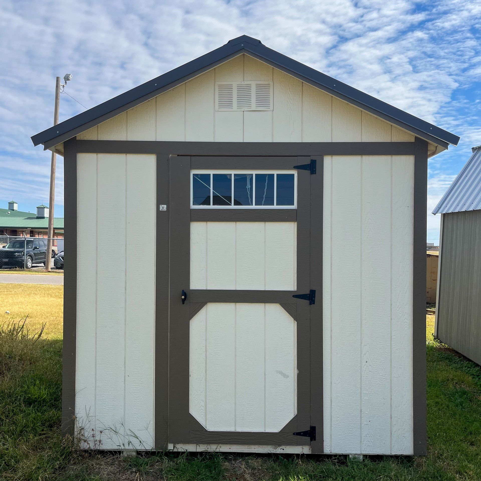 8x16 Dog Kennel Back Side