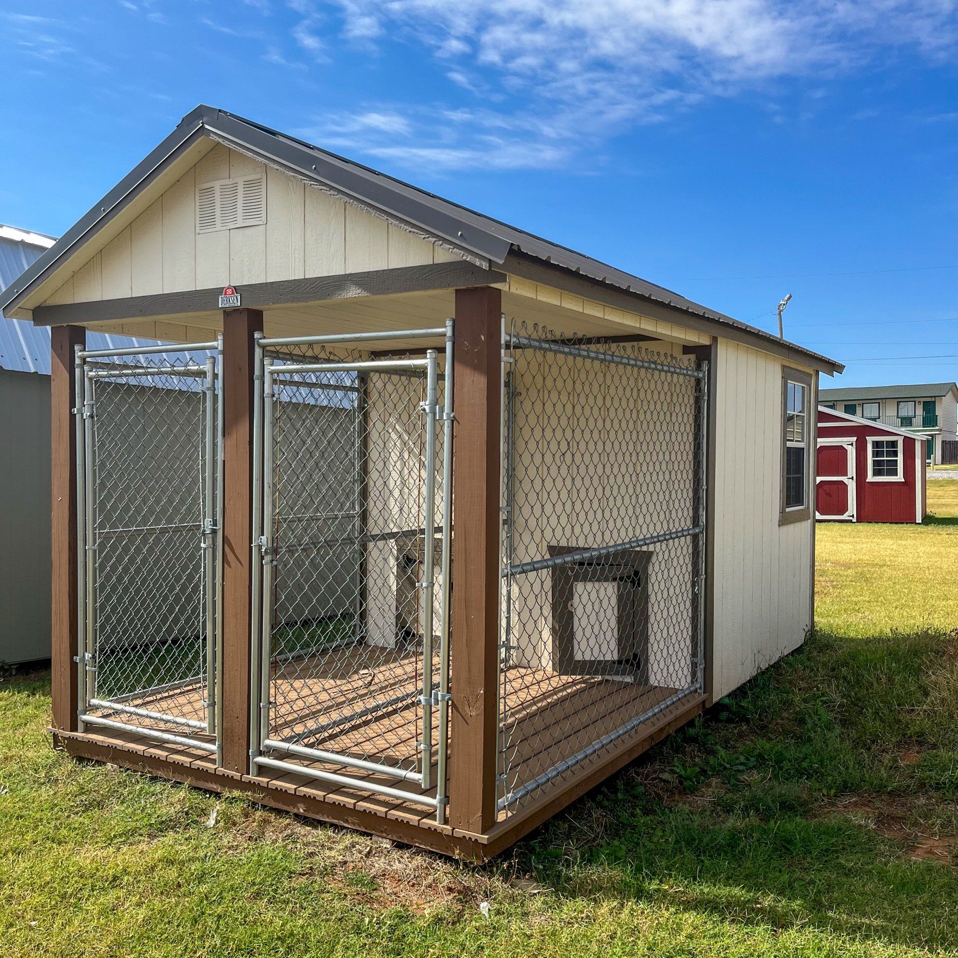 8x16 Dog Kennel Front Side