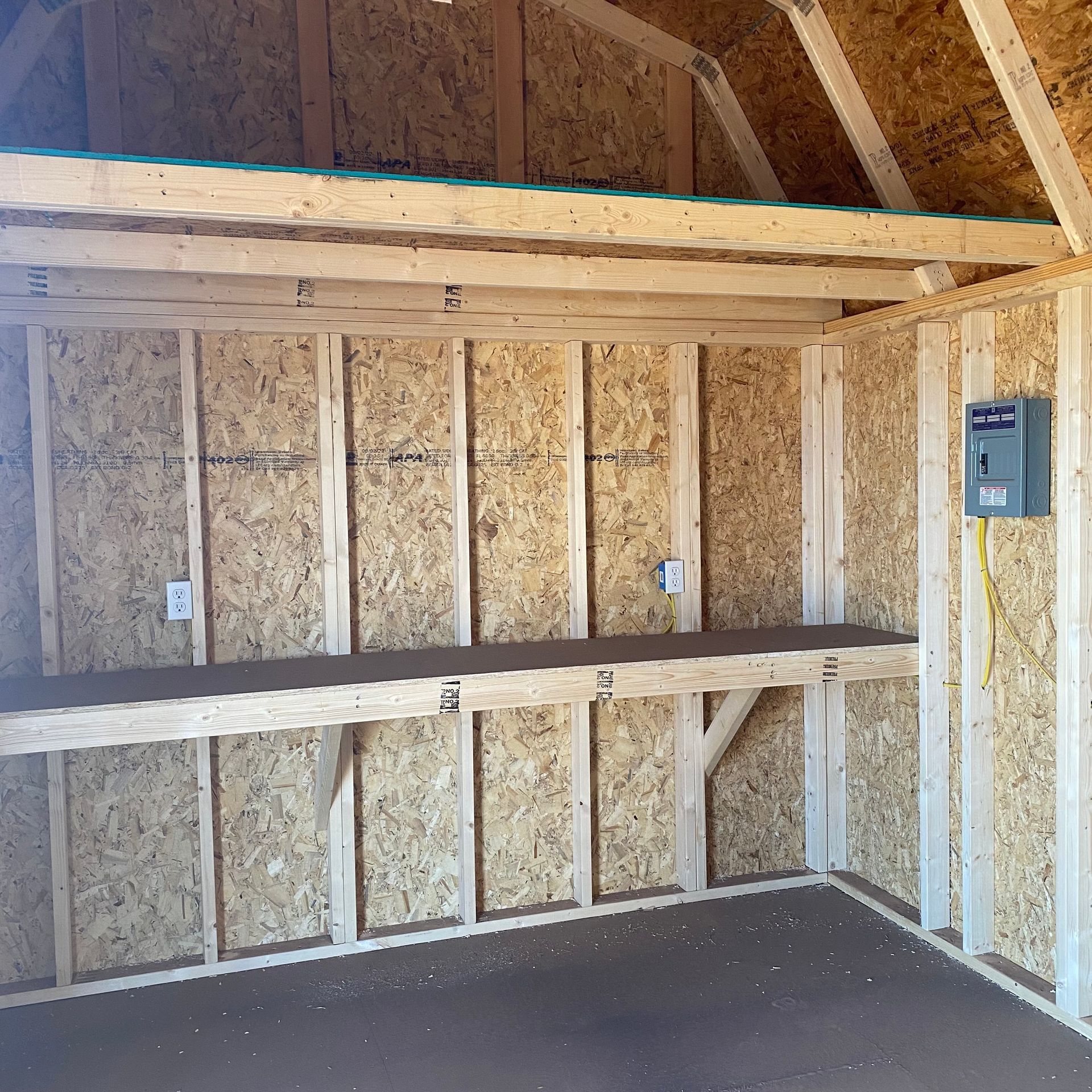 DERKSEN 10X16 LOFTED BARN WITH EXTRAS 