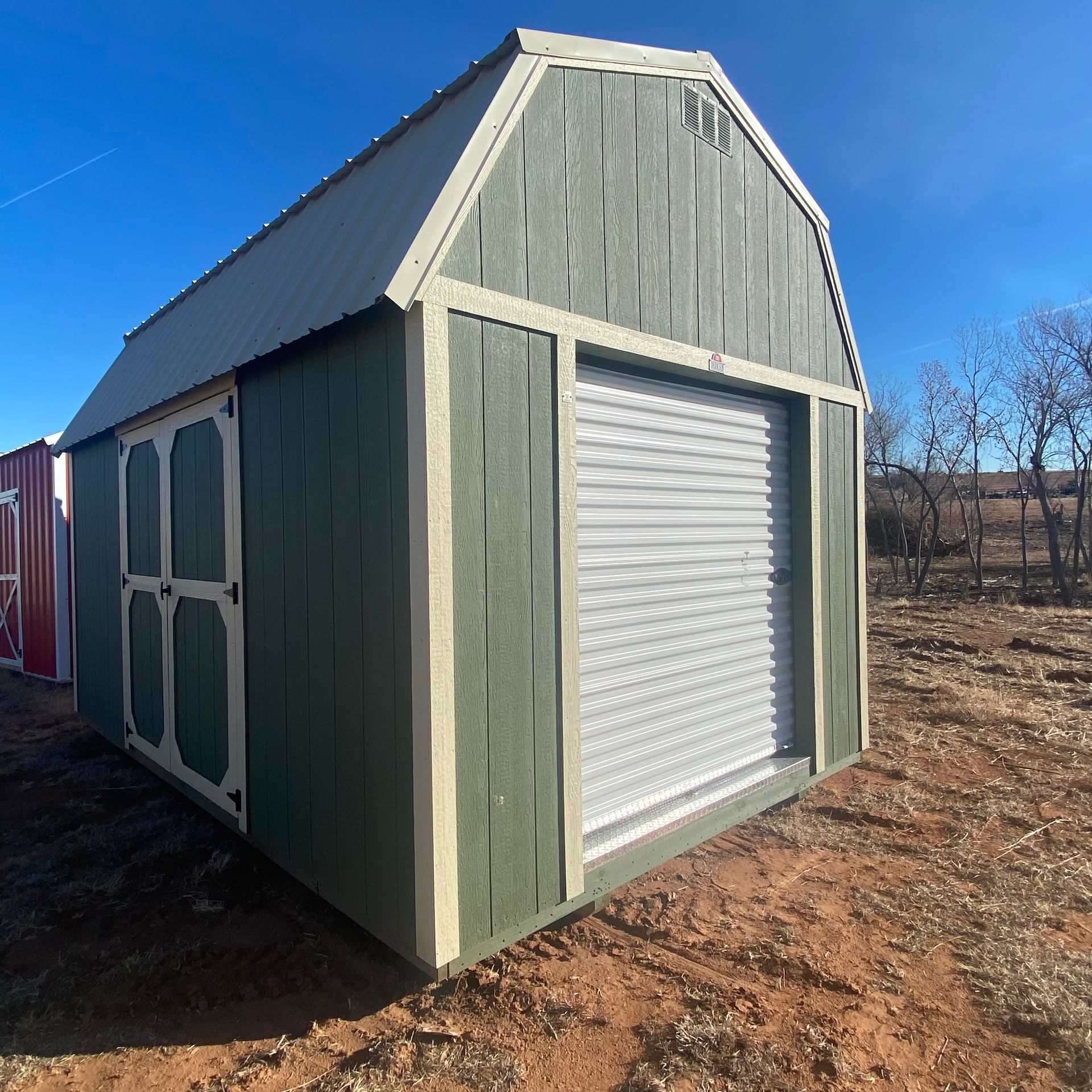 DERKSEN 10X16 LOFTED BARN WITH EXTRAS 