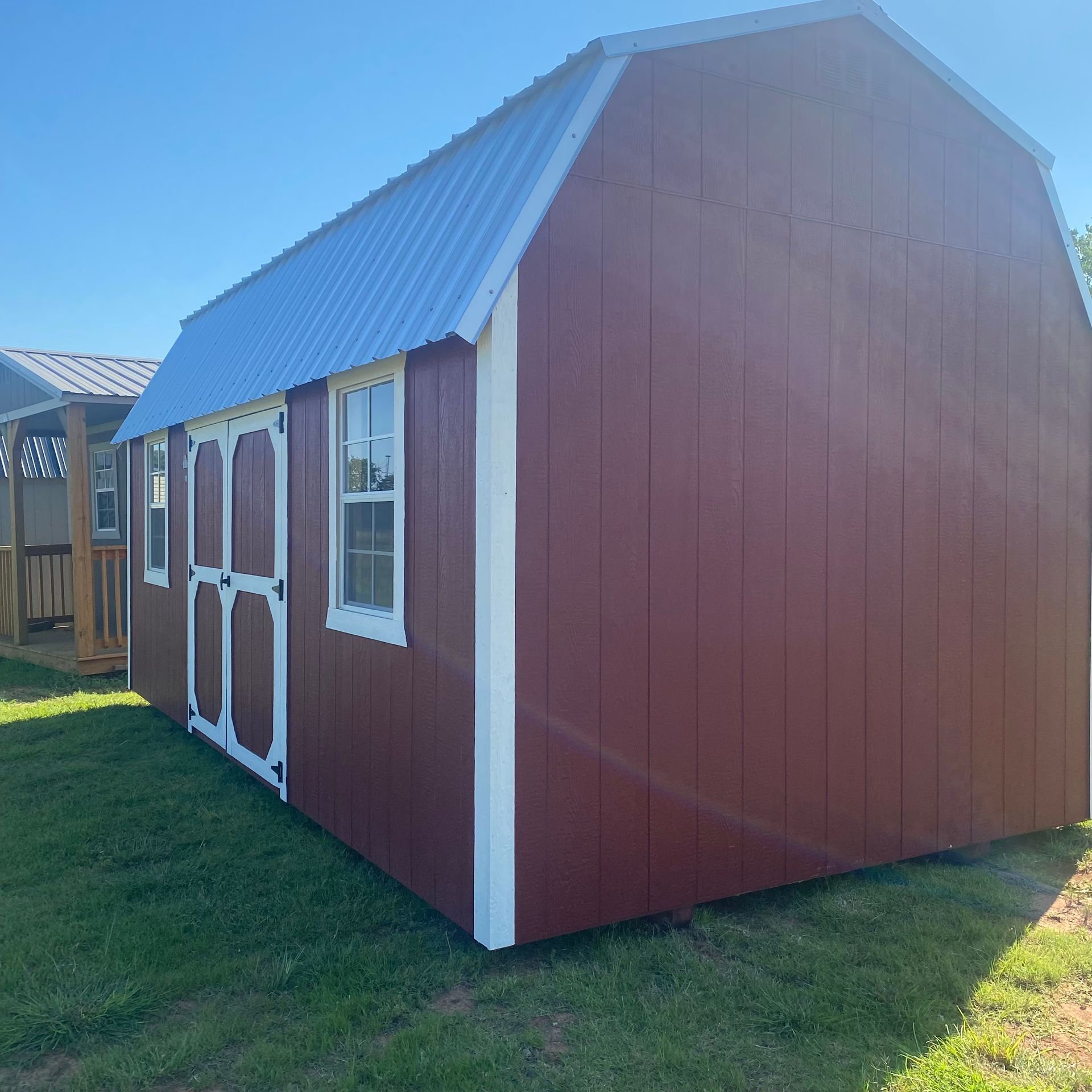 Derksen 10x20 Best Value Wood 
(Side lofted Barn)