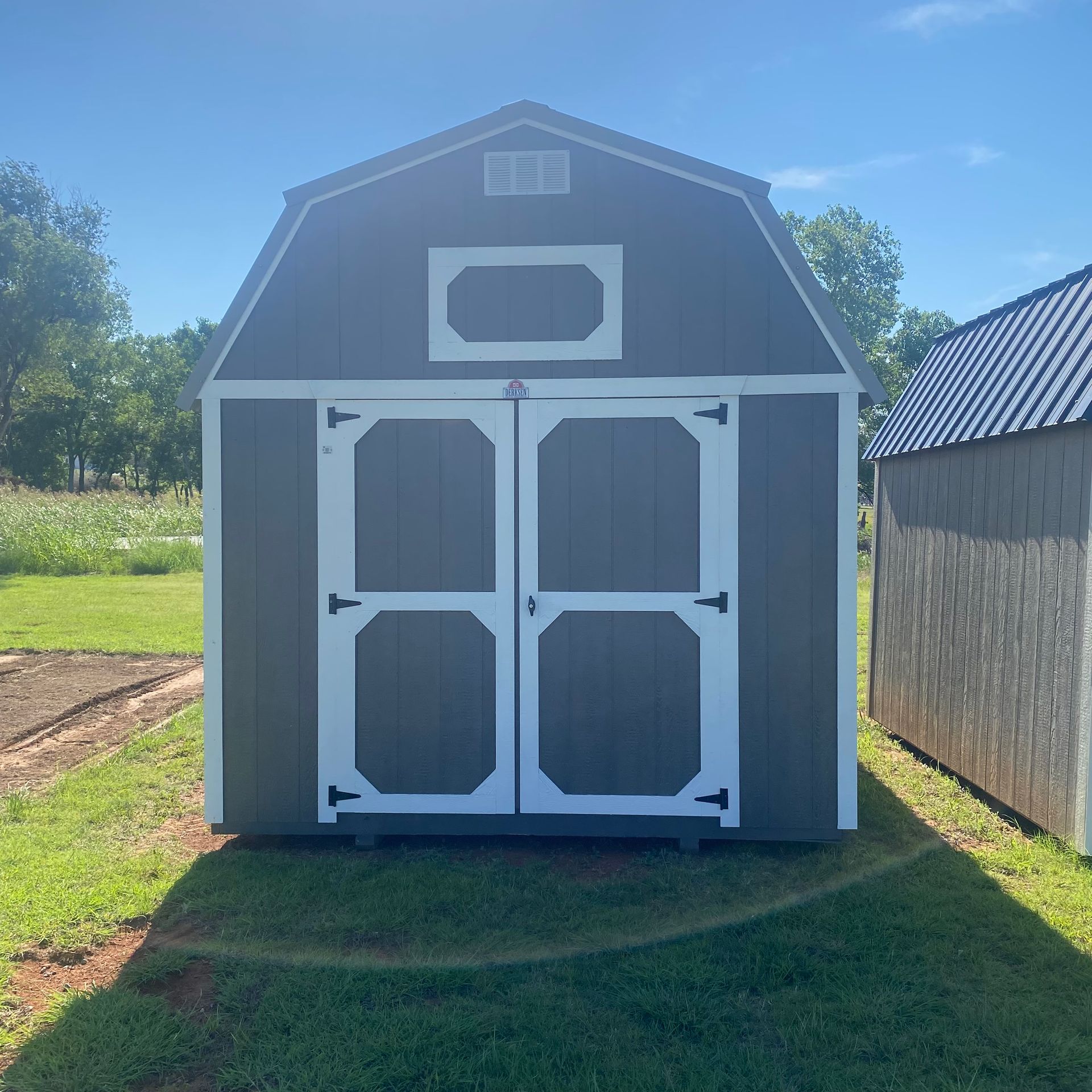 DERKSEN 10X16 LOFTED BARN 