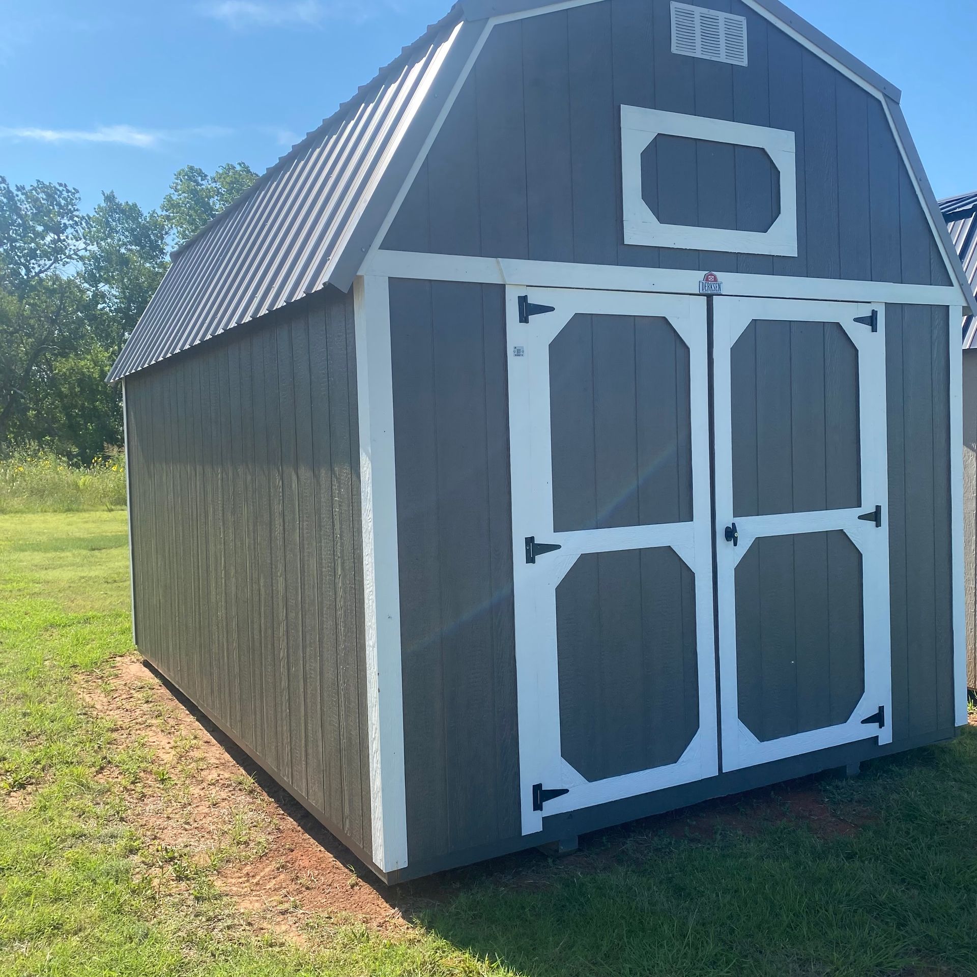 DERKSEN 10X16 LOFTED BARN 