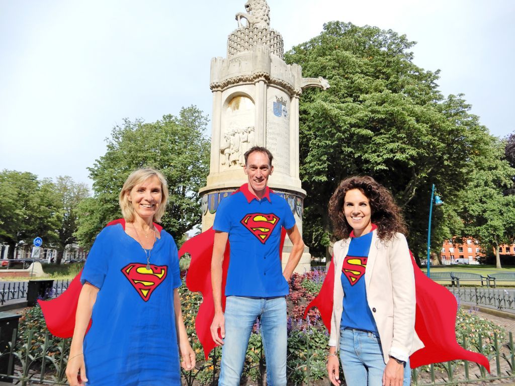 De superman pose geeft positieve energie